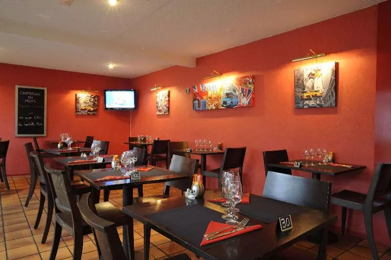 Fotos del hotel Kyriad Reims Est  Parc Expositions:  19