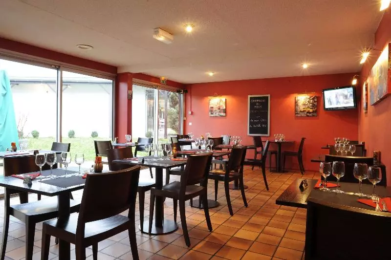 Fotos del hotel Kyriad Reims Est  Parc Expositions:  25