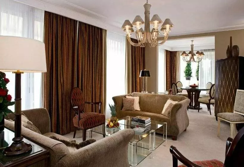 Fotos del hotel Warwick Paris:  12