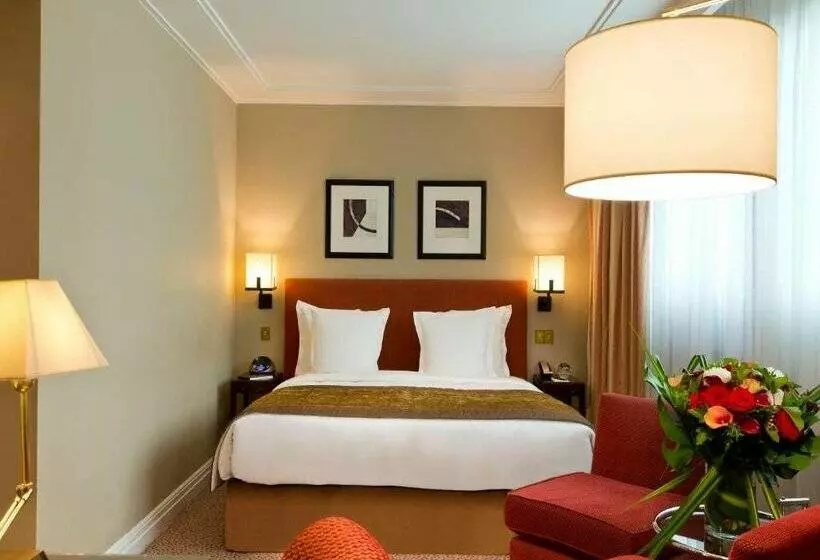 Fotos del hotel Warwick Paris:  5