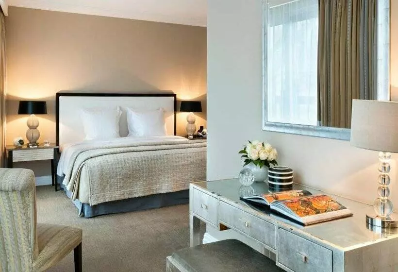 Fotos del hotel Warwick Paris:  11