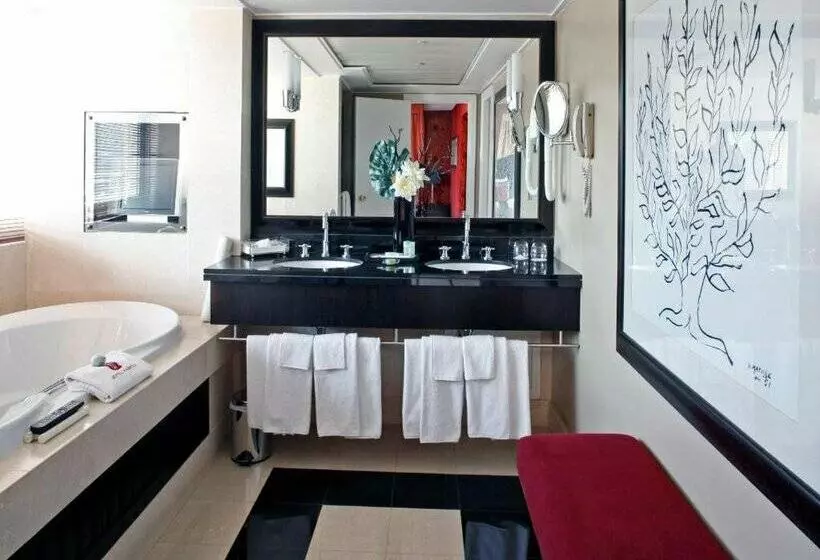 Fotos del hotel Warwick Paris:  8