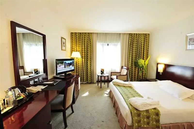 Fotos del hotel Golden Tulip Kumasi City:  2
