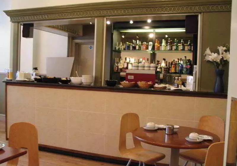 Fotos del hotel Kensington International Inn:  2