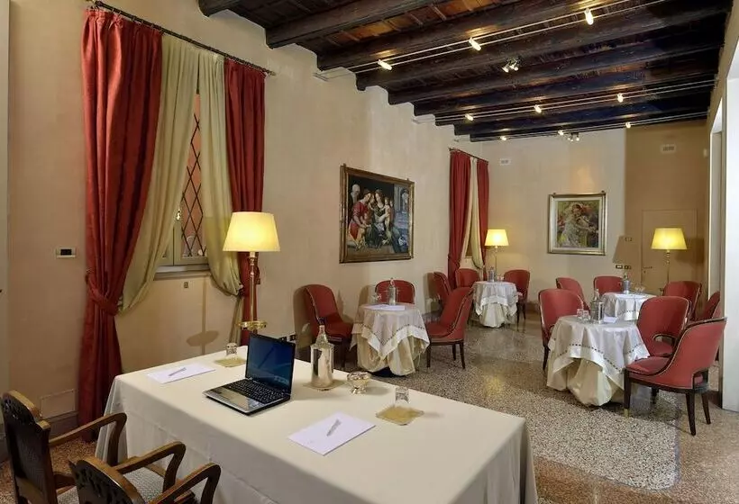 Fotos del hotel Corona D'oro:  4