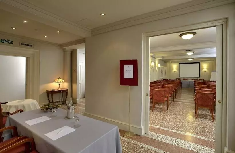 Fotos del hotel Corona D'oro:  24