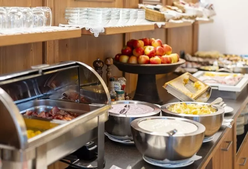 Fotos del hotel Menardi:  10