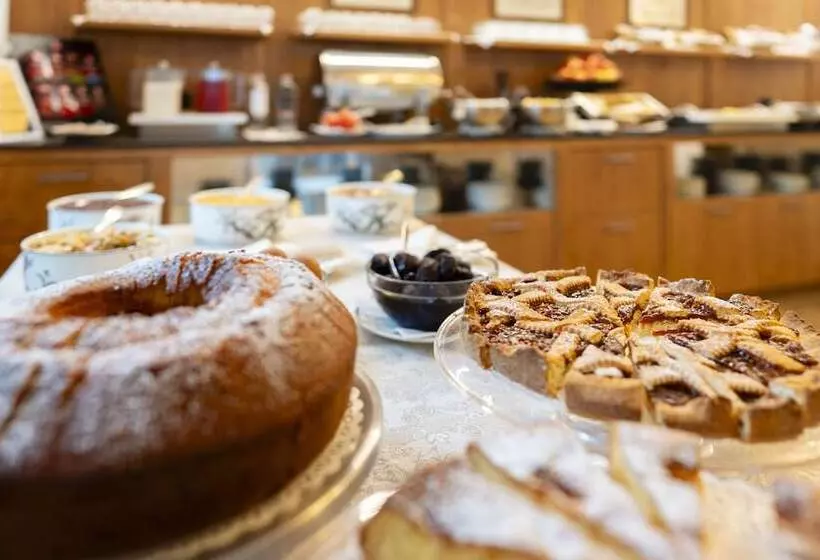 Fotos del hotel Menardi:  14