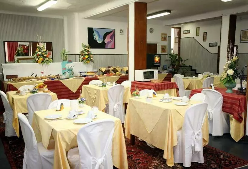 Fotos del hotel Agnello D Oro Genova:  2