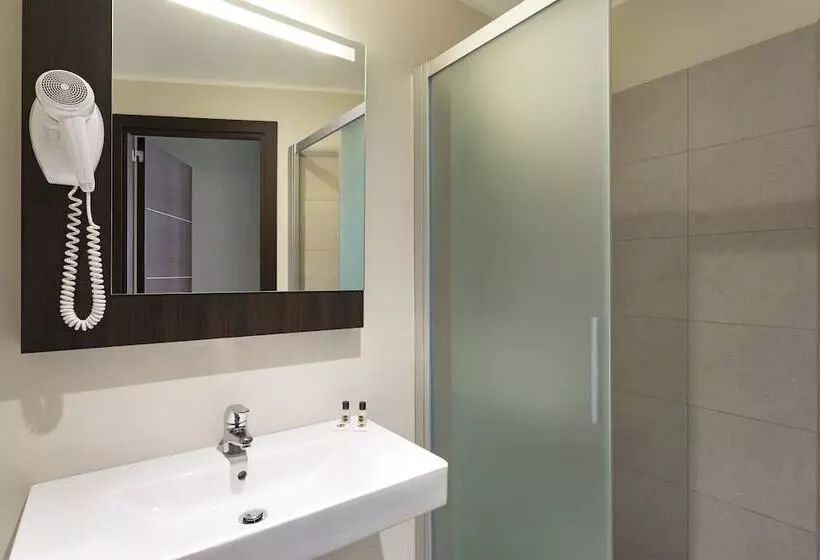 Fotos del hotel B&b Hotel Milano Central Station:  12