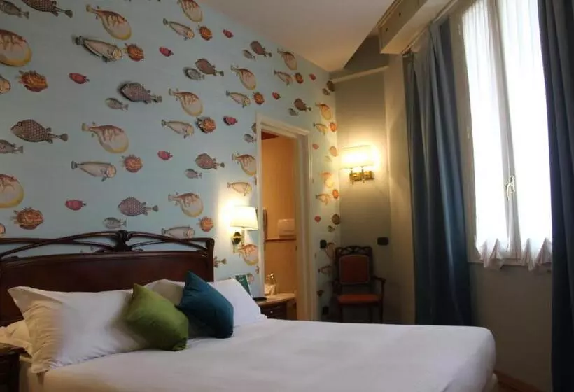 Fotos del hotel Continental Genova:  13