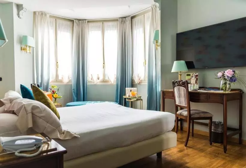 Fotos del hotel Continental Genova:  18