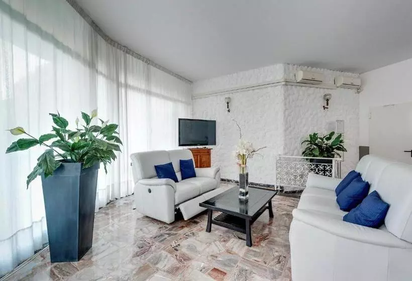 Fotos del hotel Helvetia:  12