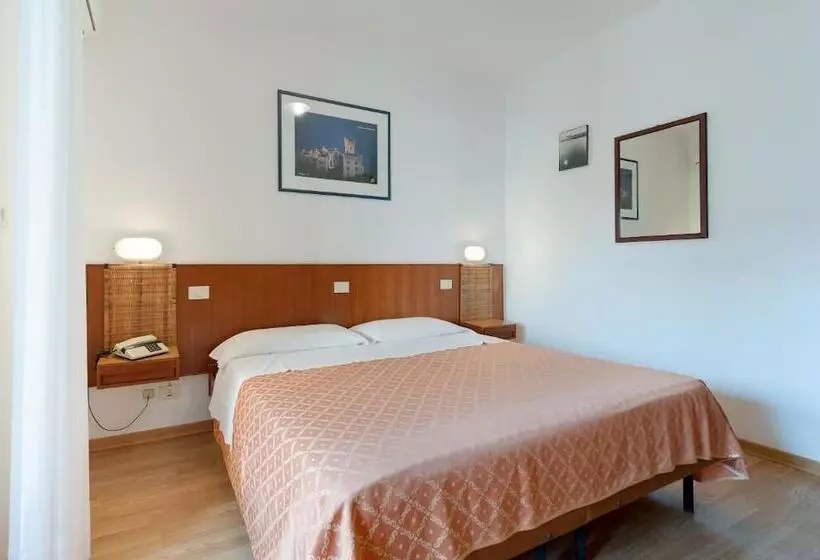 Fotos del hotel Helvetia:  9