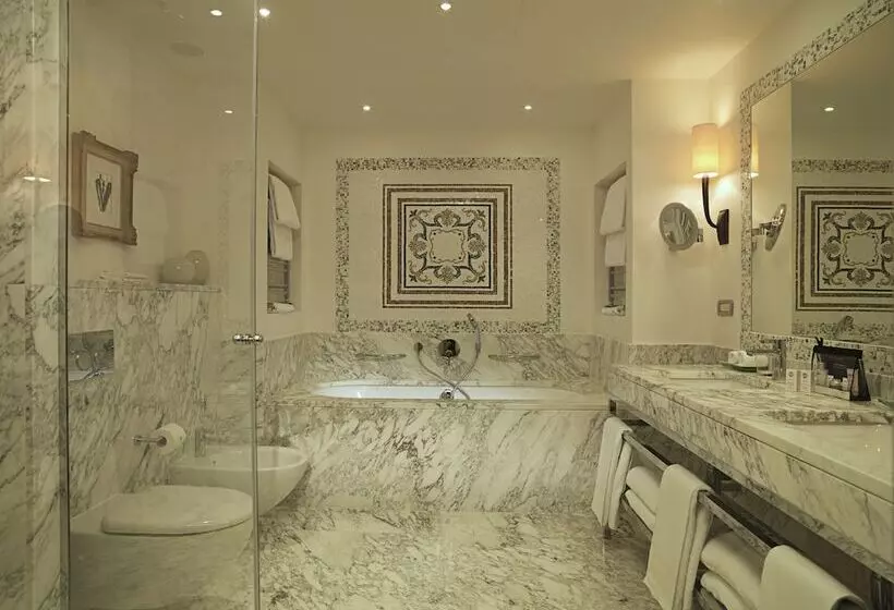 Fotos del hotel Rocco Forte Hotel Savoy:  3