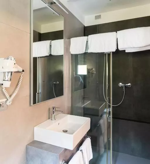 Fotos del hotel Garda:  11