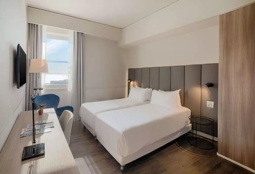 Fotos del hotel Nh Napoli Panorama:  4