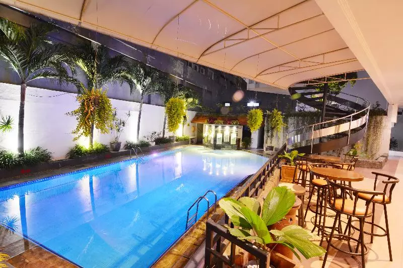 Fotos del hotel Grand Inna Tunjungan:  2