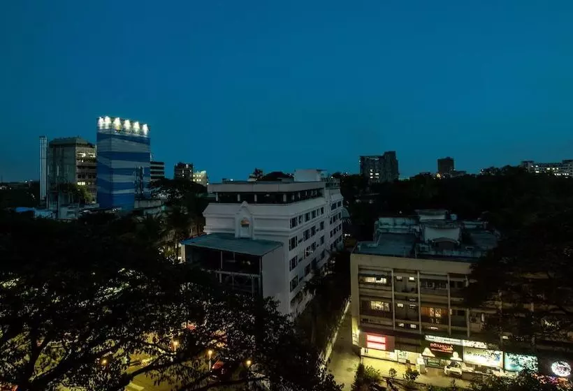 Fotos del hotel Treebo Trend Regency:  13