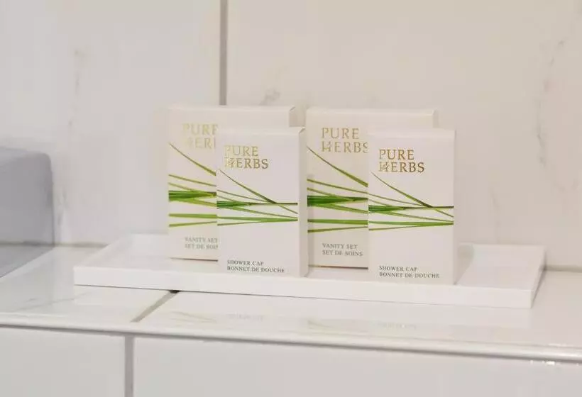 Fotos del hotel Perrin  Former Carlton:  6