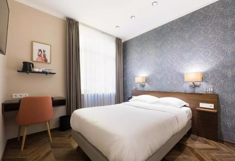 Perrin  Former Carlton