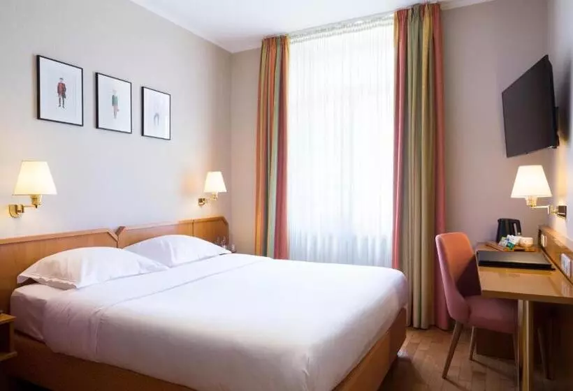 Fotos del hotel Perrin  Former Carlton:  22