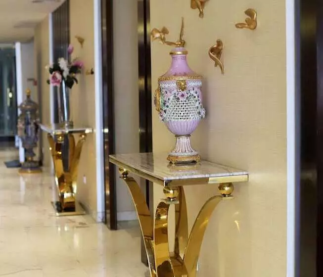 Fotos del hotel The Sanrock By Le Reve Hotels:  3