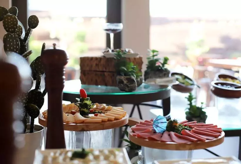 Fotos del hotel The Sanrock By Le Reve Hotels:  9