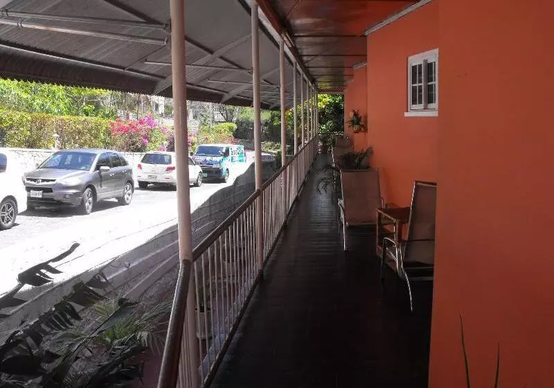 Fotos del hotel Verney House Resort:  13