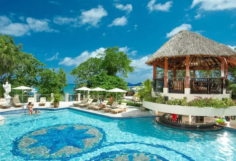 Fotos del hotel Sandals Ochi Beach All Inclusive Resort Couples Only:  7
