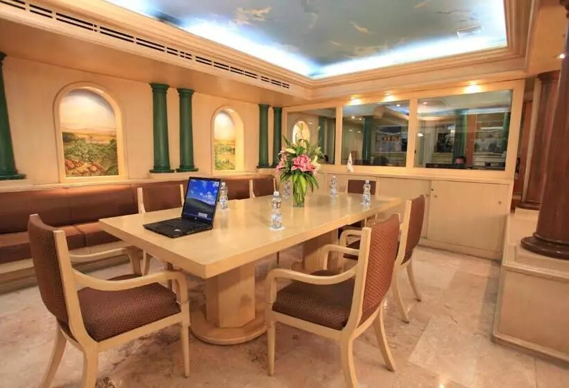 Fotos del hotel Royal Reforma:  12