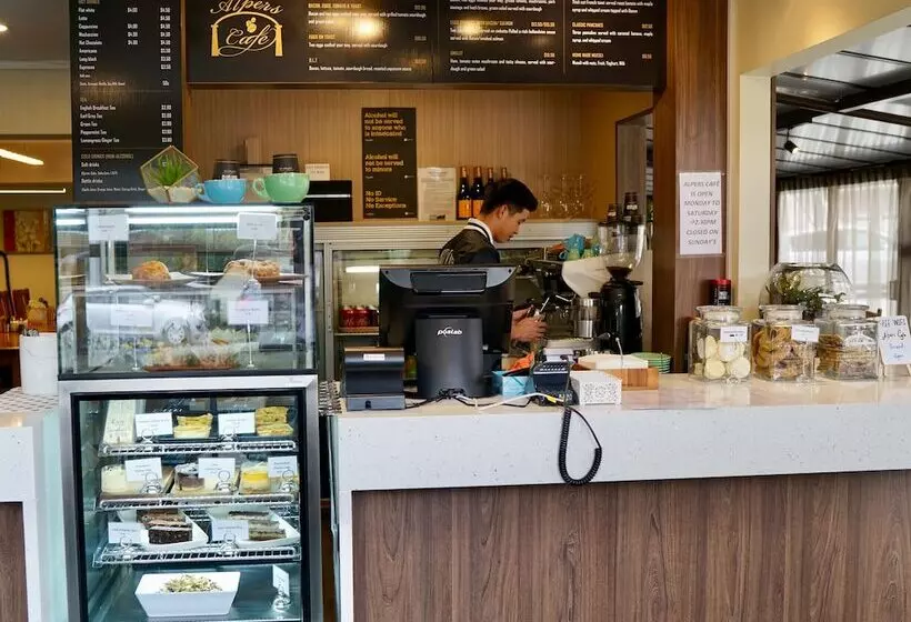 Fotos del hotel Alpers Lodge & Conference Centre:  5