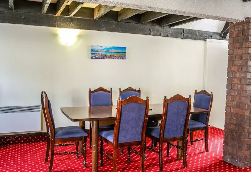 Fotos del hotel Camelot Motor Lodge:  3