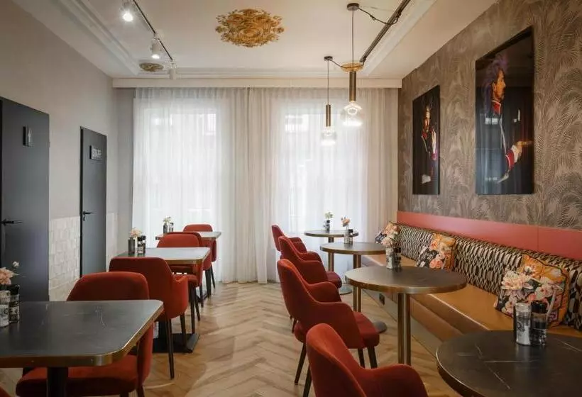 Fotos del hotel De Paris:  12