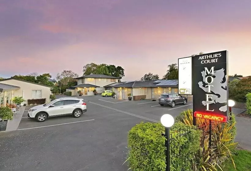 Fotos del hotel Arthur's Court Motor Lodge:  14