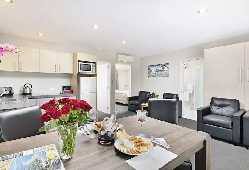 Fotos del hotel Arthur's Court Motor Lodge:  23