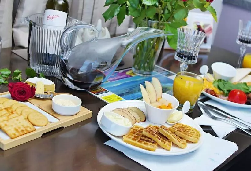 Fotos del hotel Arthur's Court Motor Lodge:  22