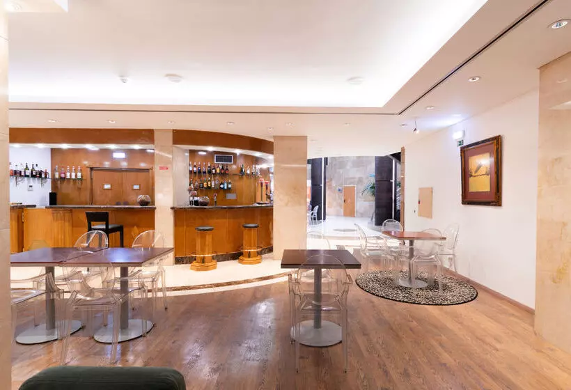 Fotos del hotel Sana Reno:  5