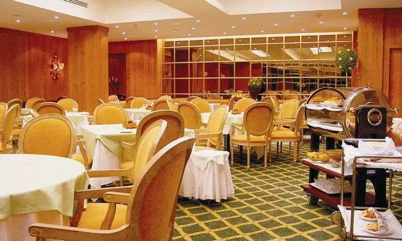 Fotos del hotel Vip Executive Diplomático:  16