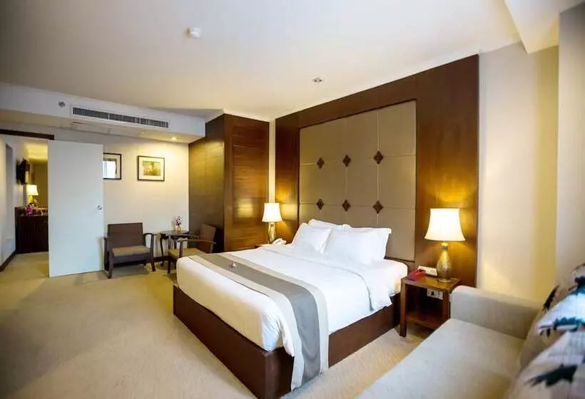 Fotos del hotel Mövenpick Suriwongse  Chiang Mai:  9