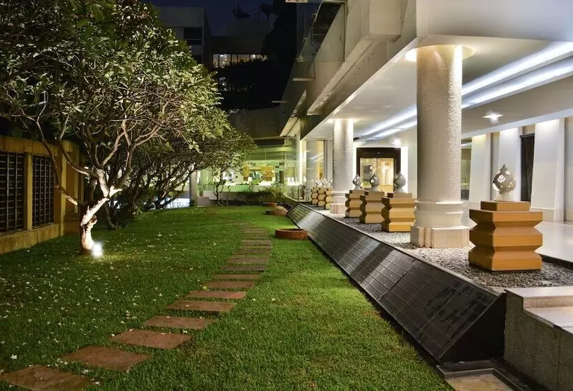 Fotos del hotel Rama Gardens  Bangkok:  5