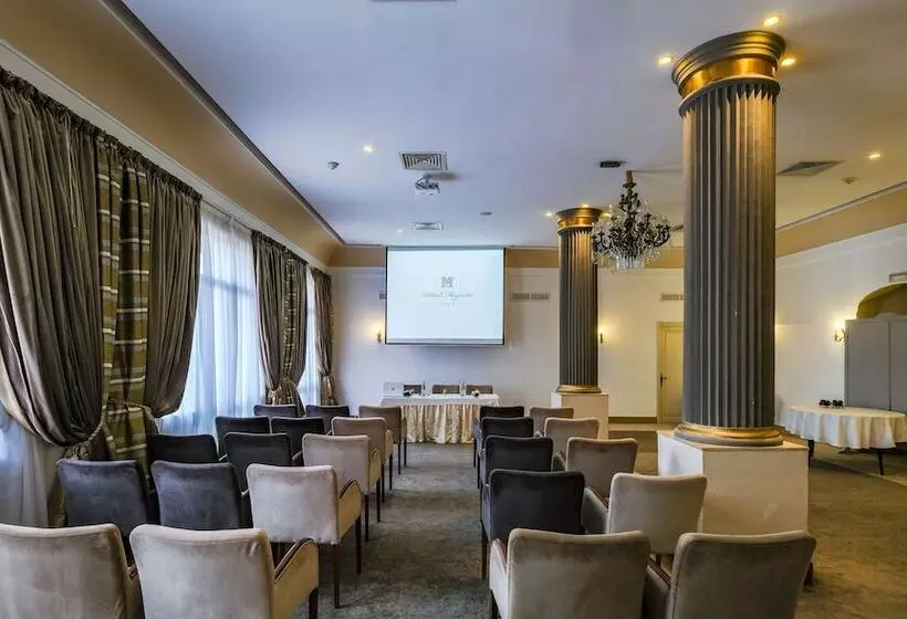 Fotos del hotel Majestic Hotel:  7