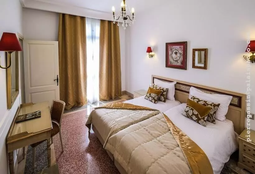 Fotos del hotel Majestic Hotel:  11