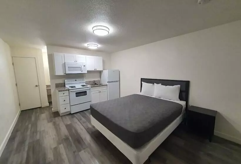 Fotos del hotel A Victory Inn & Suites Phoenix North:  2