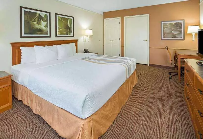 Fotos del hotel La Quinta Inn By Wyndham San Diego  Miramar:  24