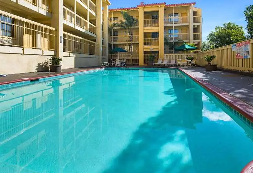 Fotos del hotel La Quinta Inn By Wyndham San Diego  Miramar:  9