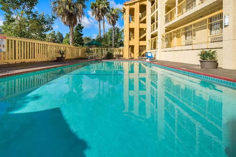 Fotos del hotel La Quinta Inn By Wyndham San Diego  Miramar:  2