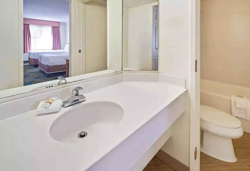 Fotos del hotel La Quinta Inn By Wyndham San Diego  Miramar:  3