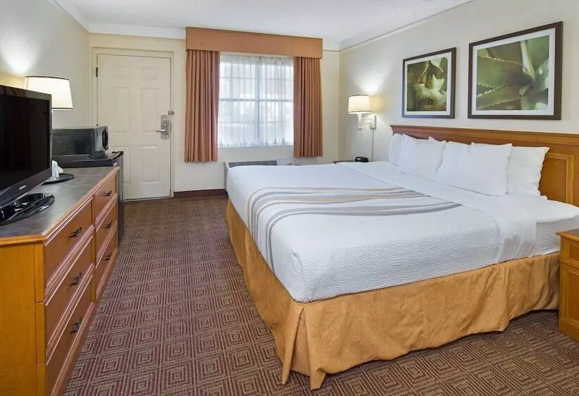 Fotos del hotel La Quinta Inn By Wyndham San Diego  Miramar:  15