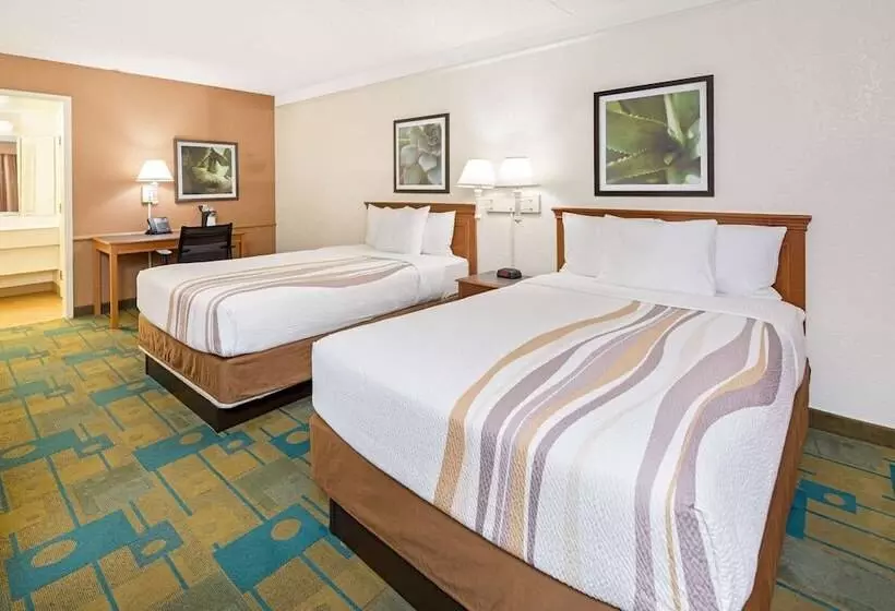 Fotos del hotel La Quinta Inn By Wyndham San Diego  Miramar:  14